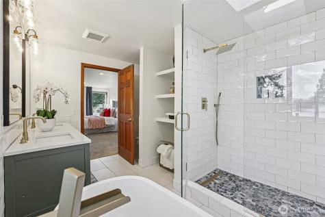 411 W Lake Sammamish Parkway NE Bellevue WA 98008