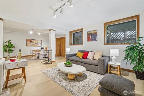 411 W Lake Sammamish Parkway NE Bellevue WA 98008