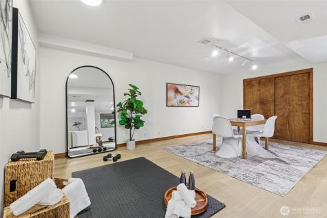 411 W Lake Sammamish Parkway NE Bellevue WA 98008