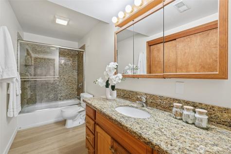 411 W Lake Sammamish Parkway NE Bellevue WA 98008