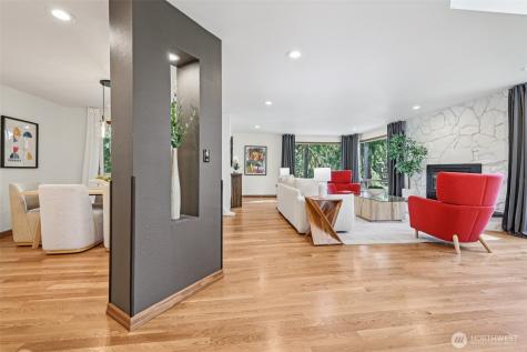 411 W Lake Sammamish Parkway NE Bellevue WA 98008