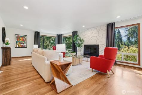 411 W Lake Sammamish Parkway NE Bellevue WA 98008