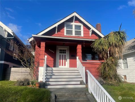 2204 38th Seattle WA 98103