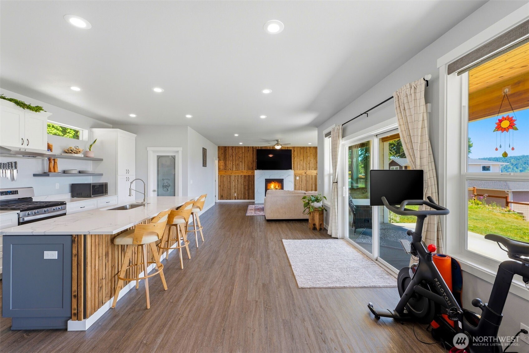 5584 Madrona Avenue NE Bremerton WA 98311