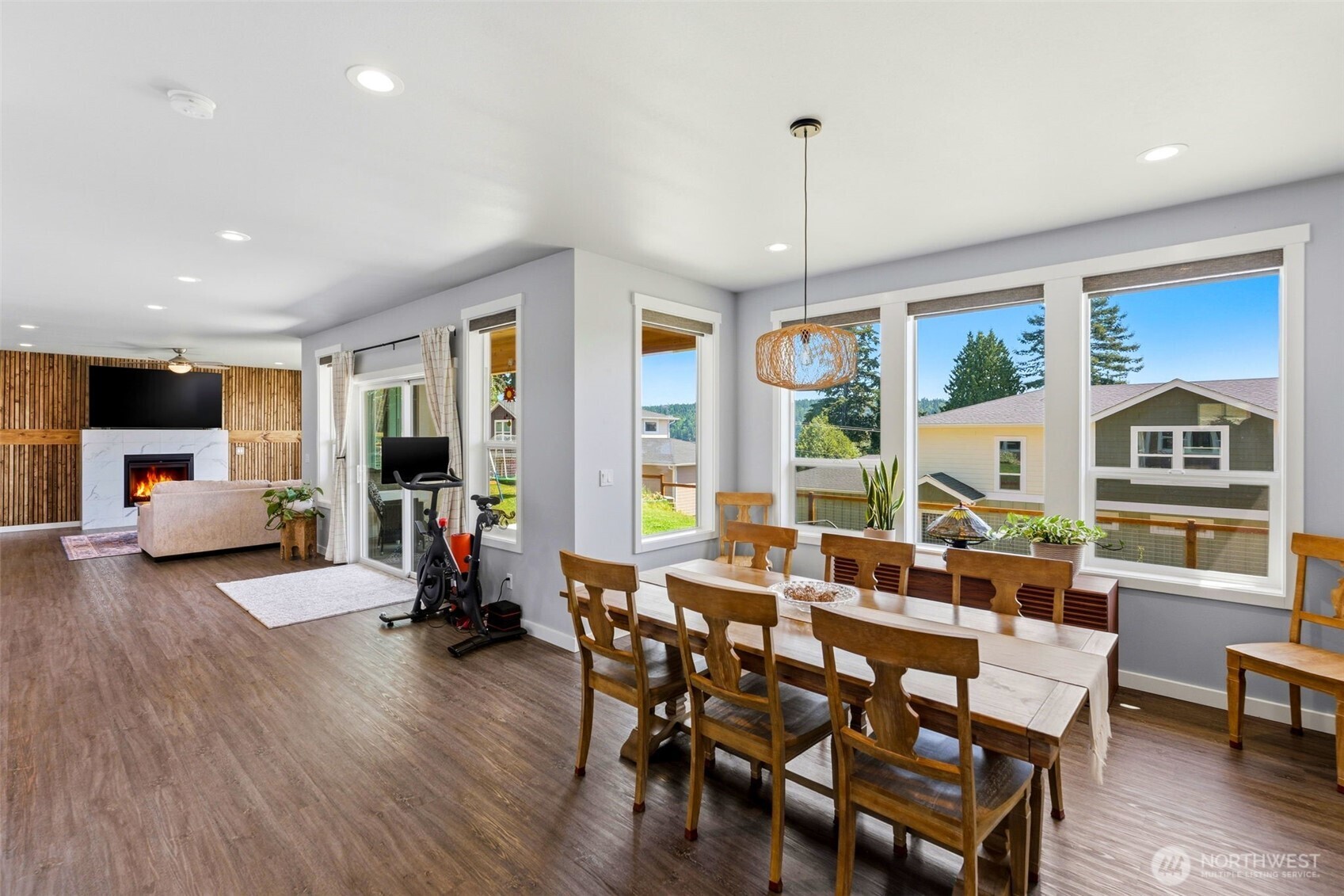 5584 Madrona Avenue NE Bremerton WA 98311