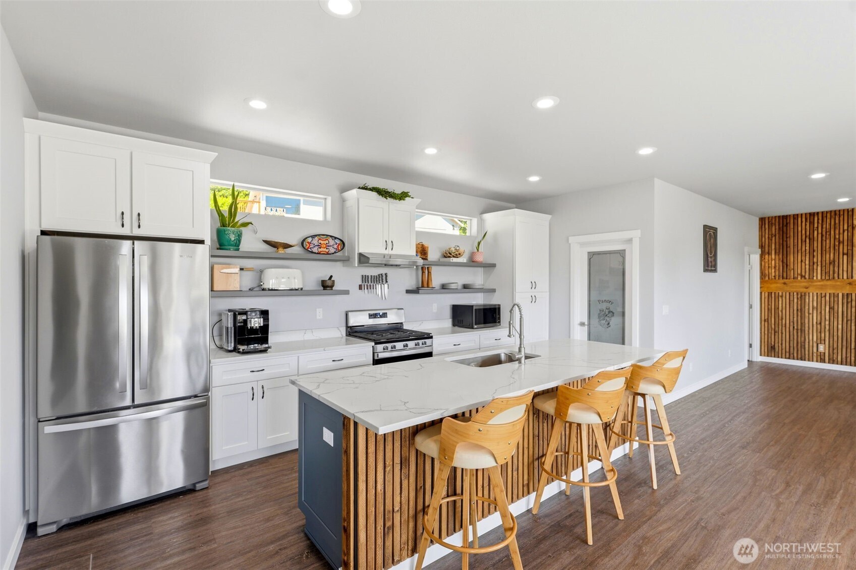 5584 Madrona Avenue NE Bremerton WA 98311
