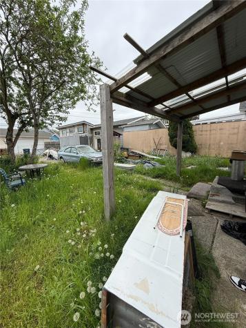 1210 E 35th Street Tacoma WA 98404