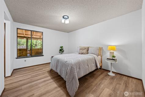 420 160th Street E Tacoma WA 98445