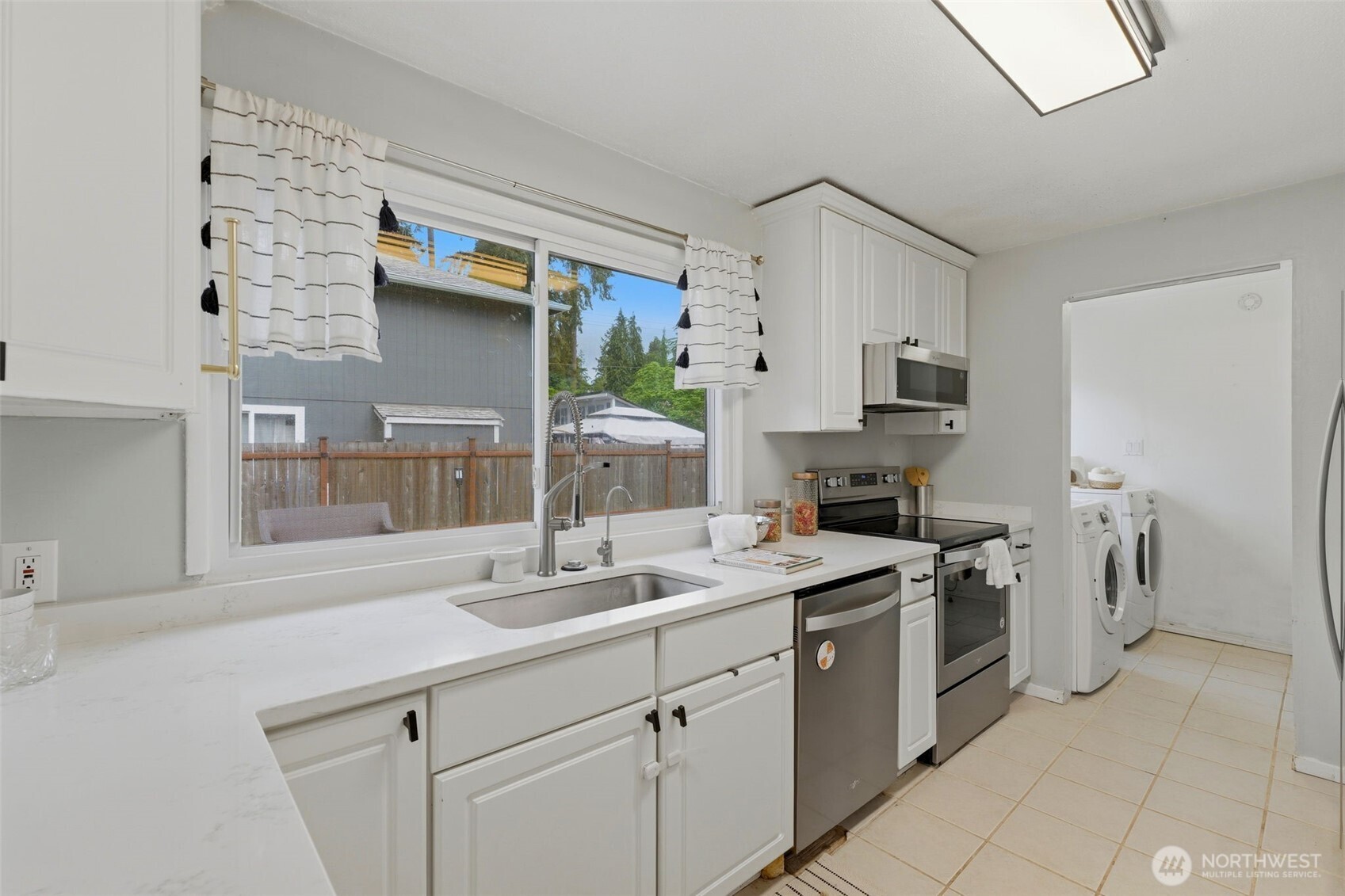 10612 Lake Steilacoom Drive SW Lakewood WA 98498