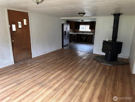310 Butte Creek Road Raymond WA 98577
