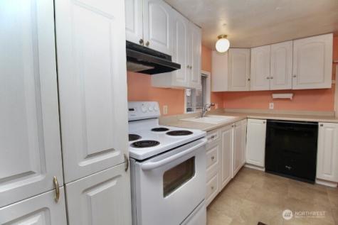2424 S 260th Street Kent WA 98032