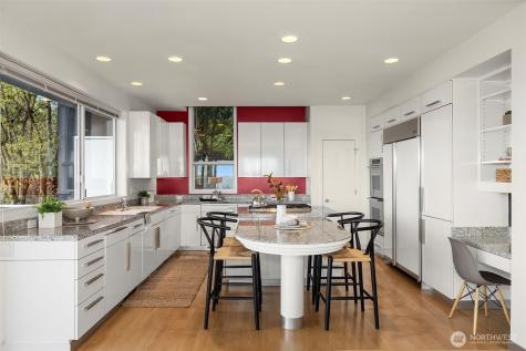 3903 48th Avenue S Seattle WA 98118