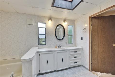 507 W Veterans Avenue Westport WA 98595