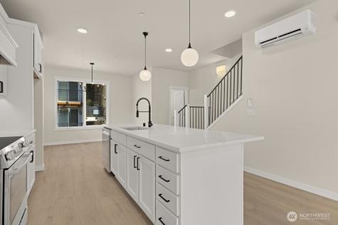 16823 Alder Way Lynnwood WA 98037