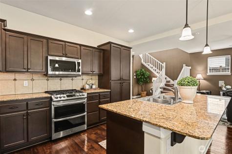 1023 117th Drive SE Lake Stevens WA 98258