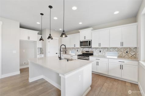 8212 9th Place Se Lake Stevens WA 98258
