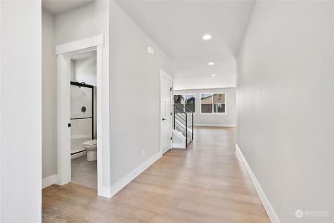 8212 9th Place Se Lake Stevens WA 98258