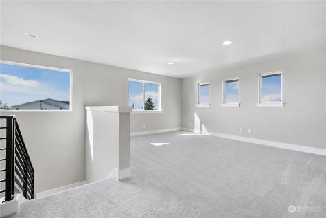 8212 9th Place Se Lake Stevens WA 98258