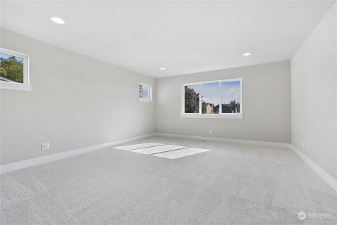 8212 9th Place Se Lake Stevens WA 98258