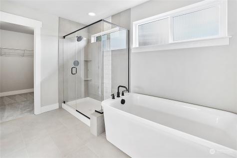 8212 9th Place Se Lake Stevens WA 98258