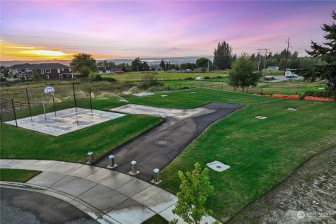 8212 9th Place Se Lake Stevens WA 98258