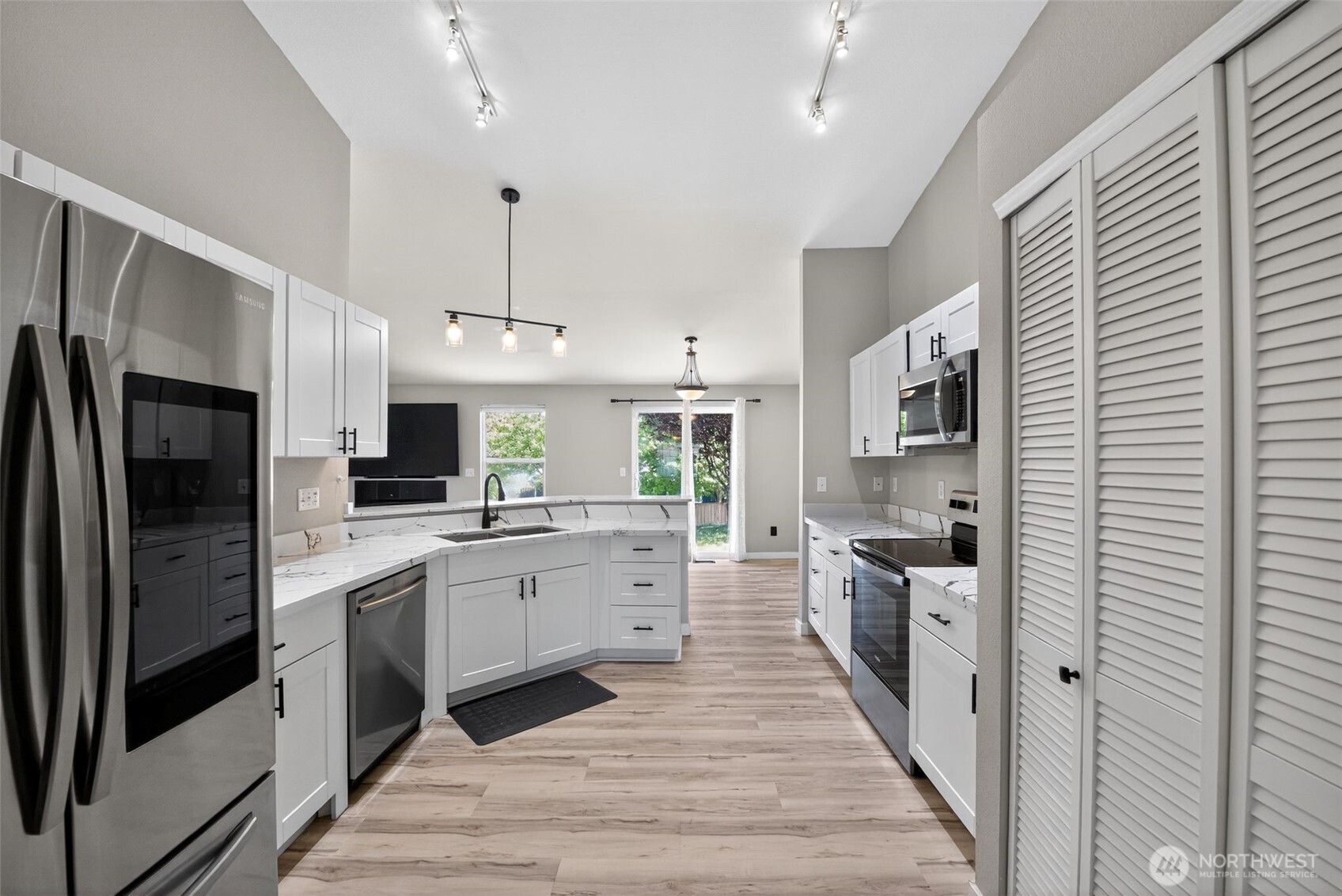 926 Chatham Dr SE Olympia WA 98513