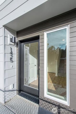 1425 111TH Seattle WA 98164