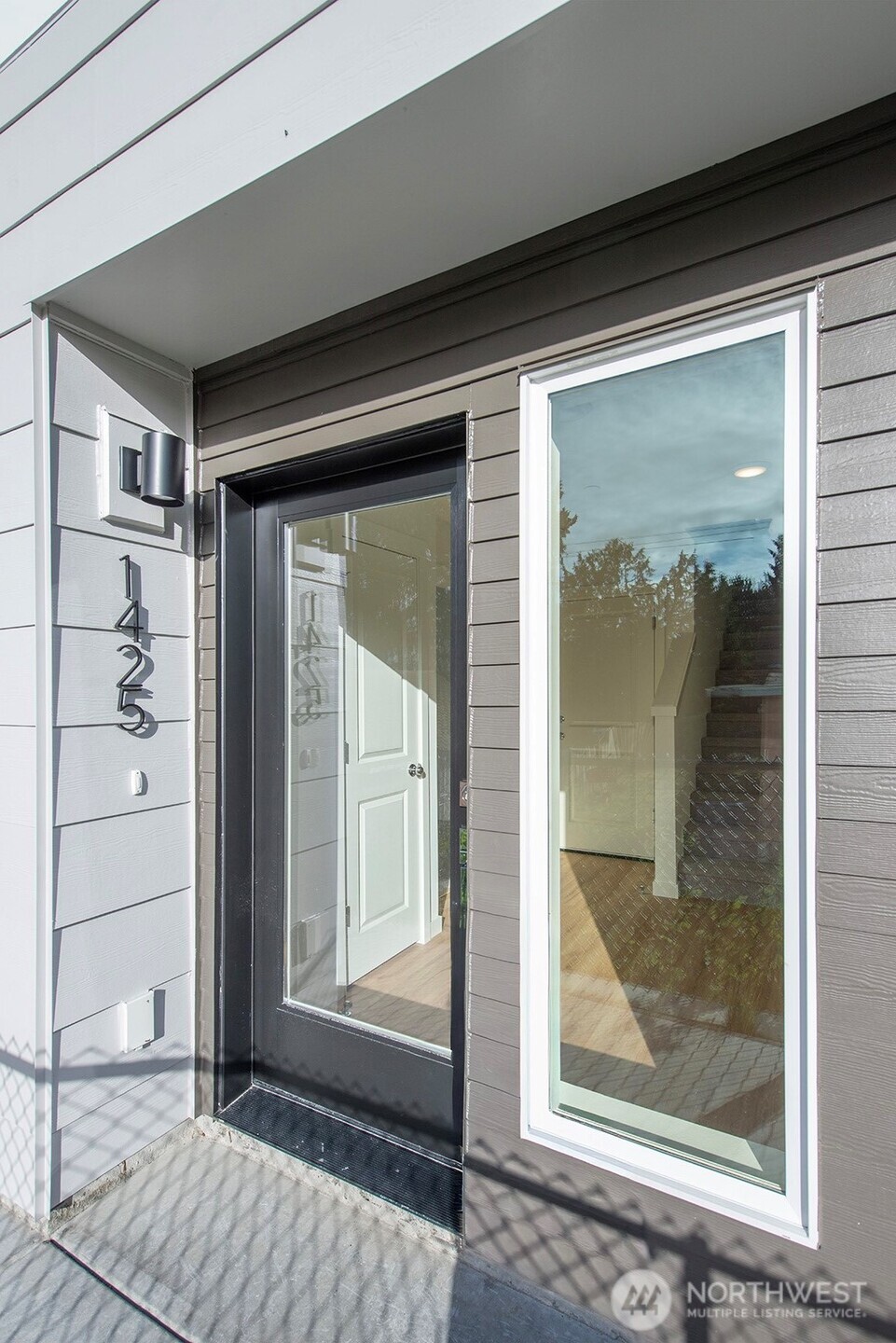 1425 SW 111th Lane Seattle WA 98164