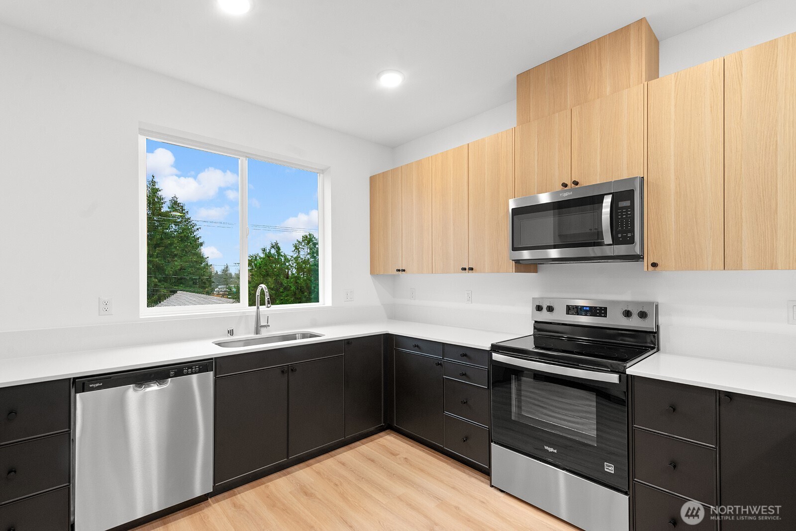 1425 SW 111th Lane Seattle WA 98164
