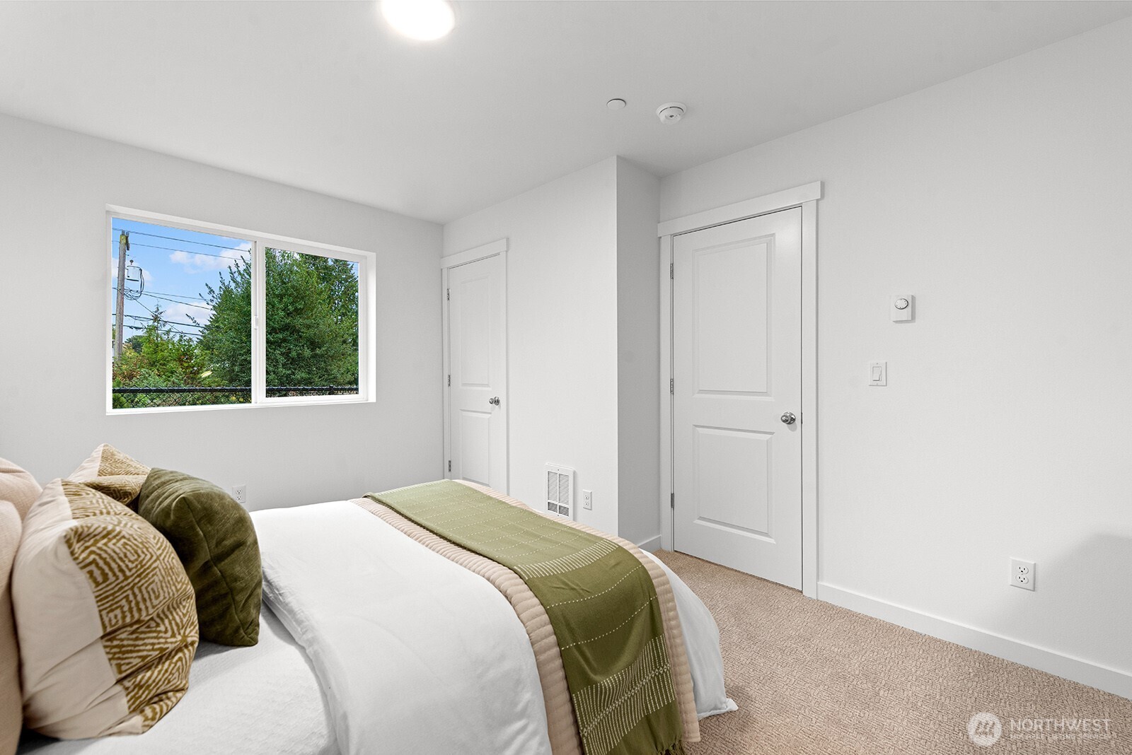 1425 SW 111th Lane Seattle WA 98164