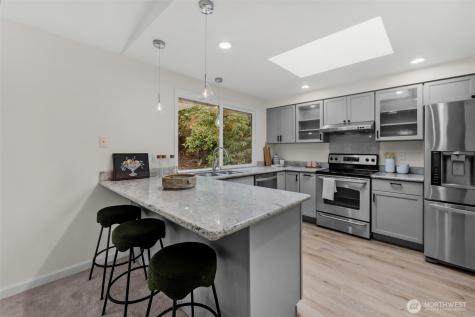 15329 SE 43rd Place Bellevue WA 98006