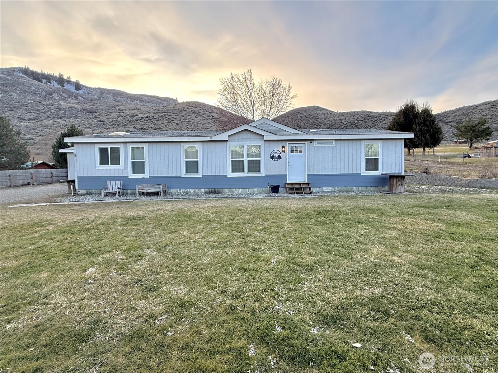 859 Highway 7 Tonasket WA 98855