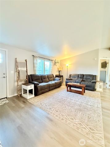 859 Highway 7 Tonasket WA 98855