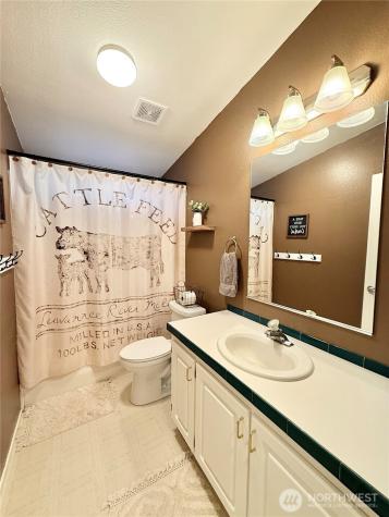 859 Highway 7 Tonasket WA 98855