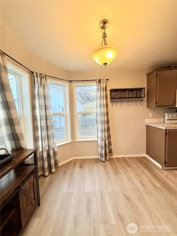 859 Highway 7 Tonasket WA 98855