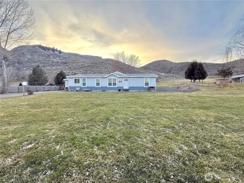 859 Highway 7 Tonasket WA 98855