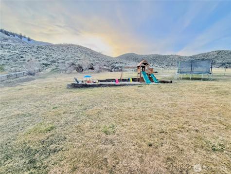 859 Highway 7 Tonasket WA 98855