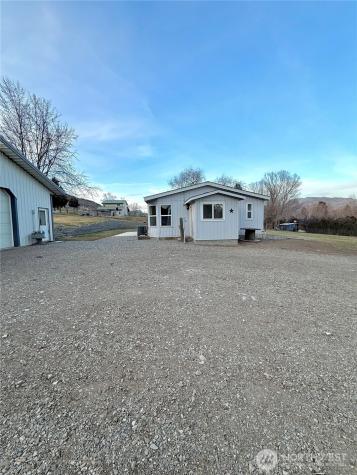 859 Highway 7 Tonasket WA 98855