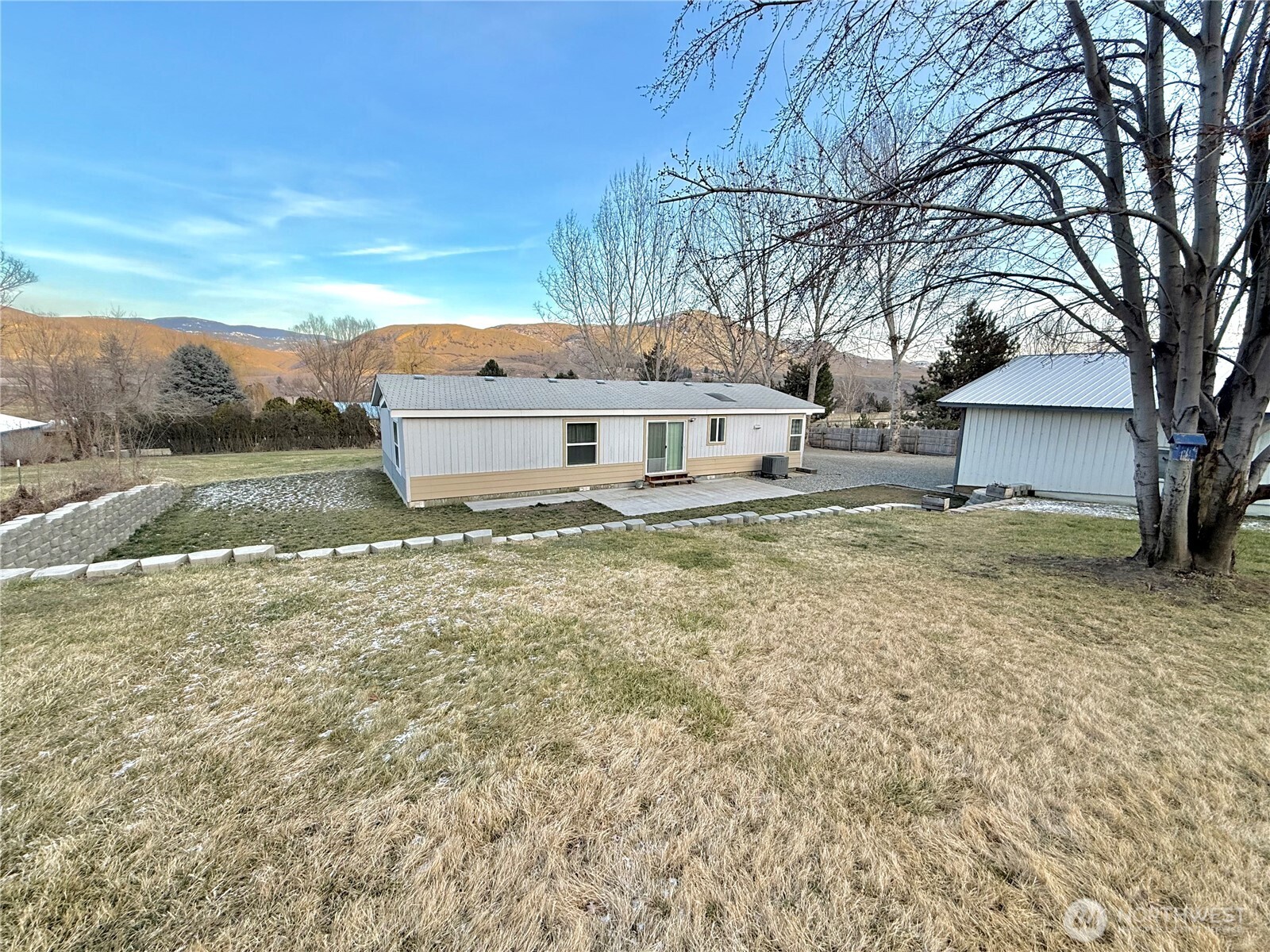 859 Highway 7 Tonasket WA 98855