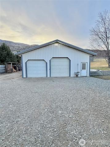 859 Highway 7 Tonasket WA 98855