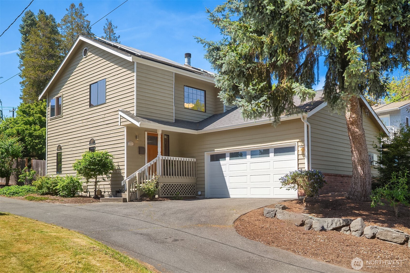 4831 37th Avenue NE Seattle WA 98105