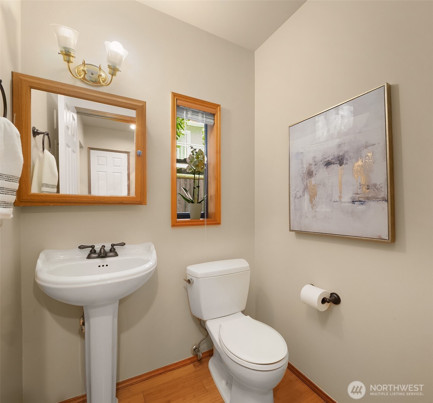 4831 37th Avenue NE Seattle WA 98105