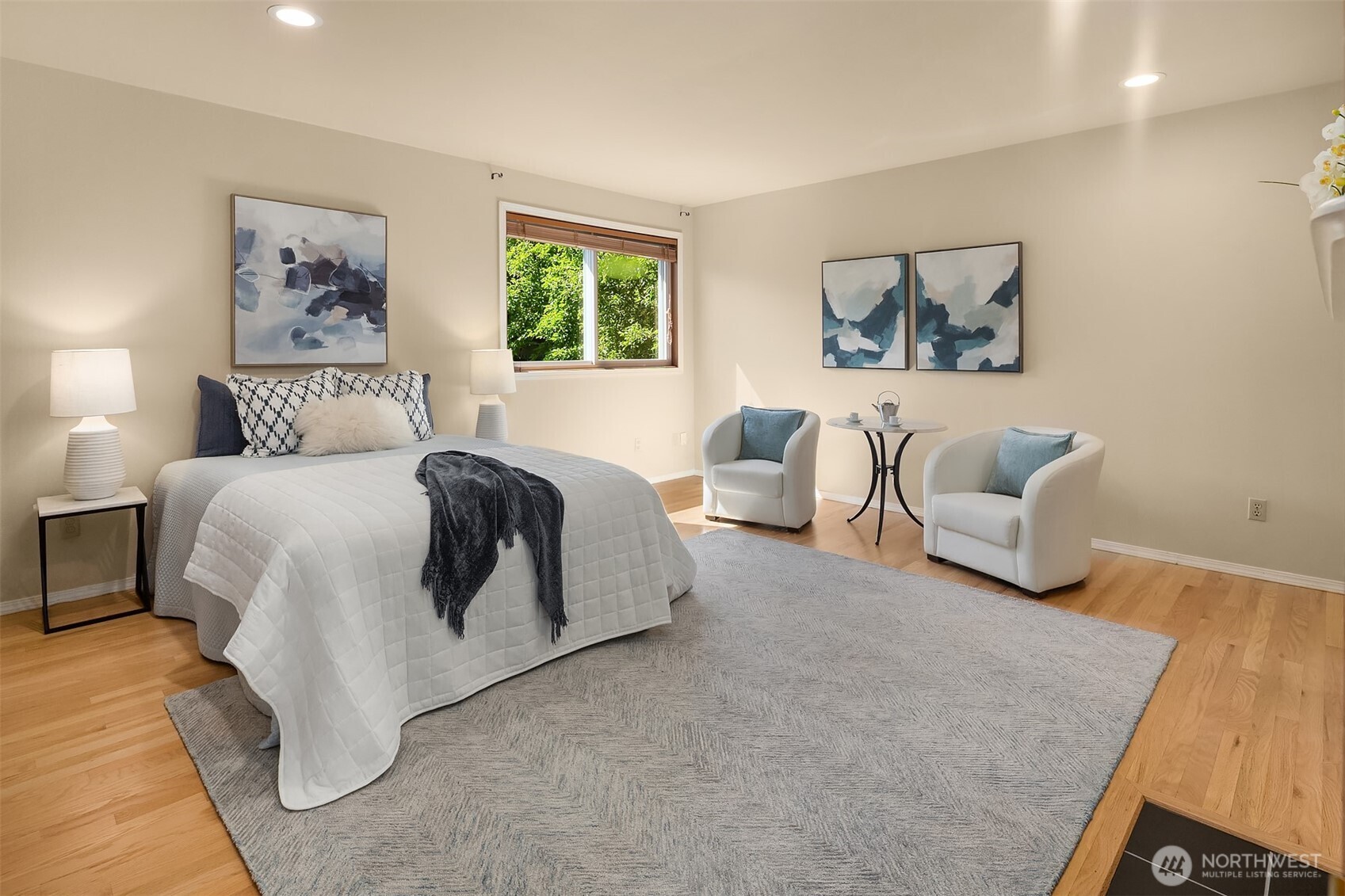 4831 37th Avenue NE Seattle WA 98105