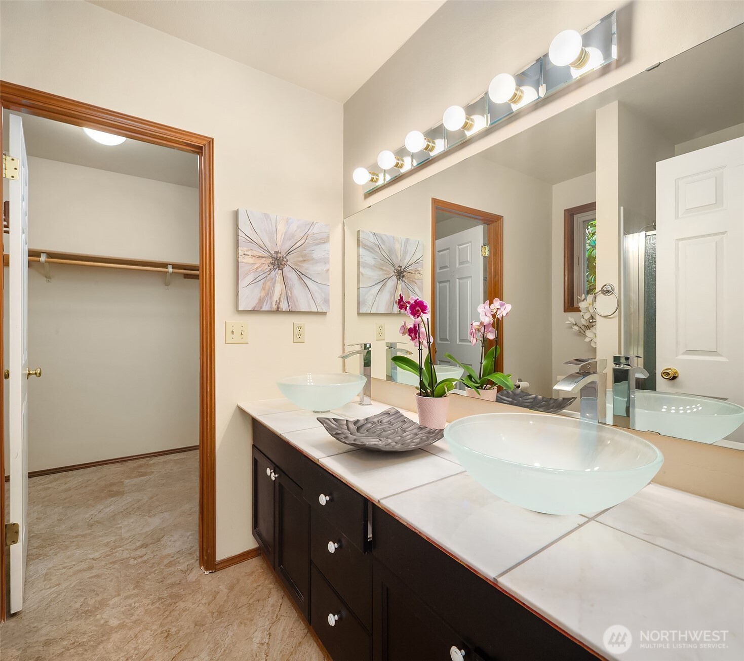 4831 37th Avenue NE Seattle WA 98105