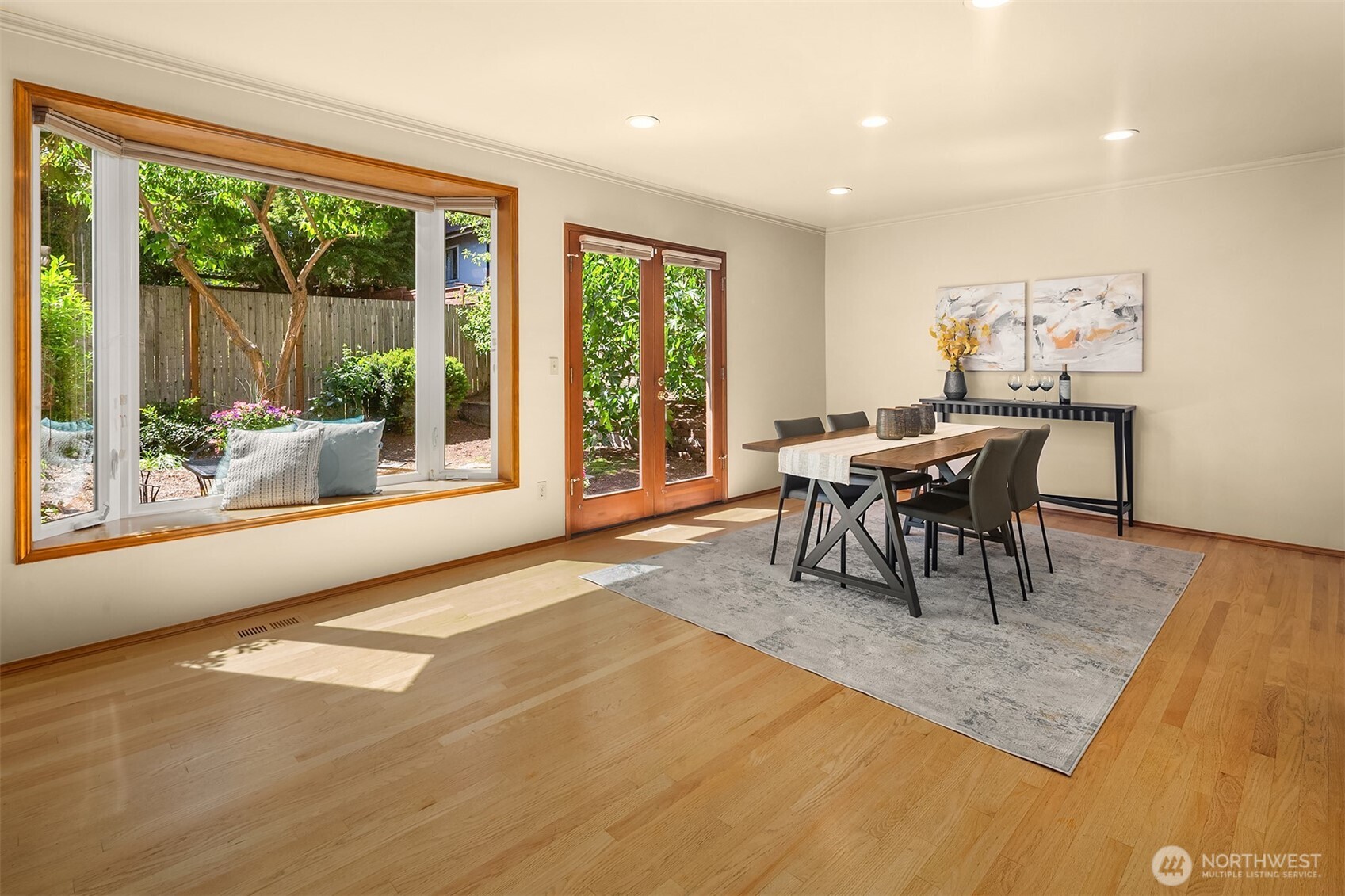 4831 37th Avenue NE Seattle WA 98105