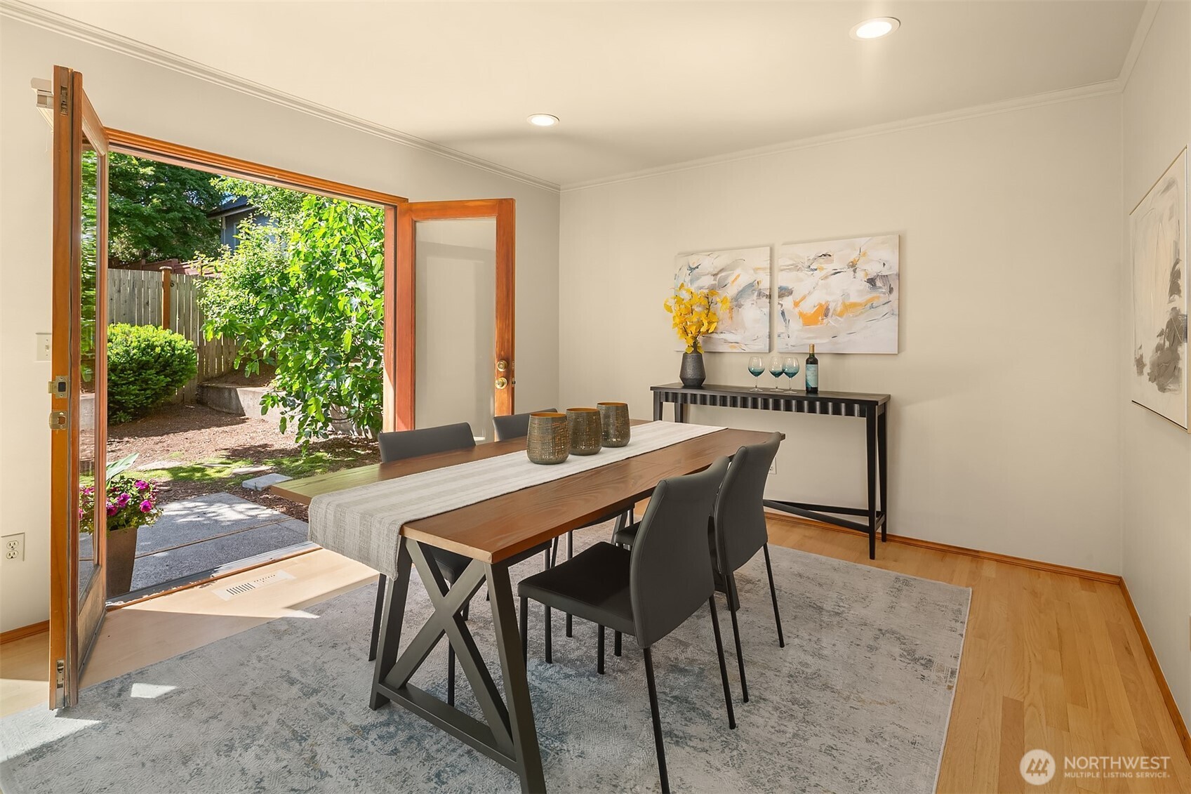 4831 37th Avenue NE Seattle WA 98105