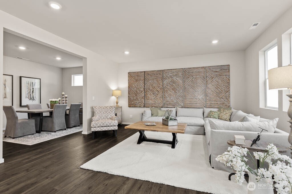 543 Wall Street Buckley WA 98321
