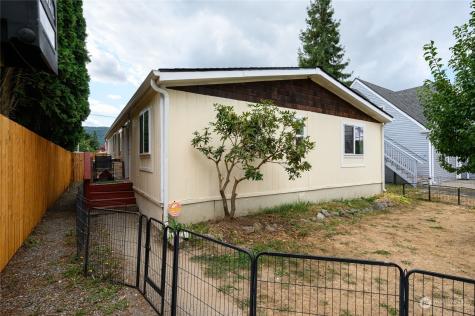 1029 State Street Sedro Woolley WA 98284
