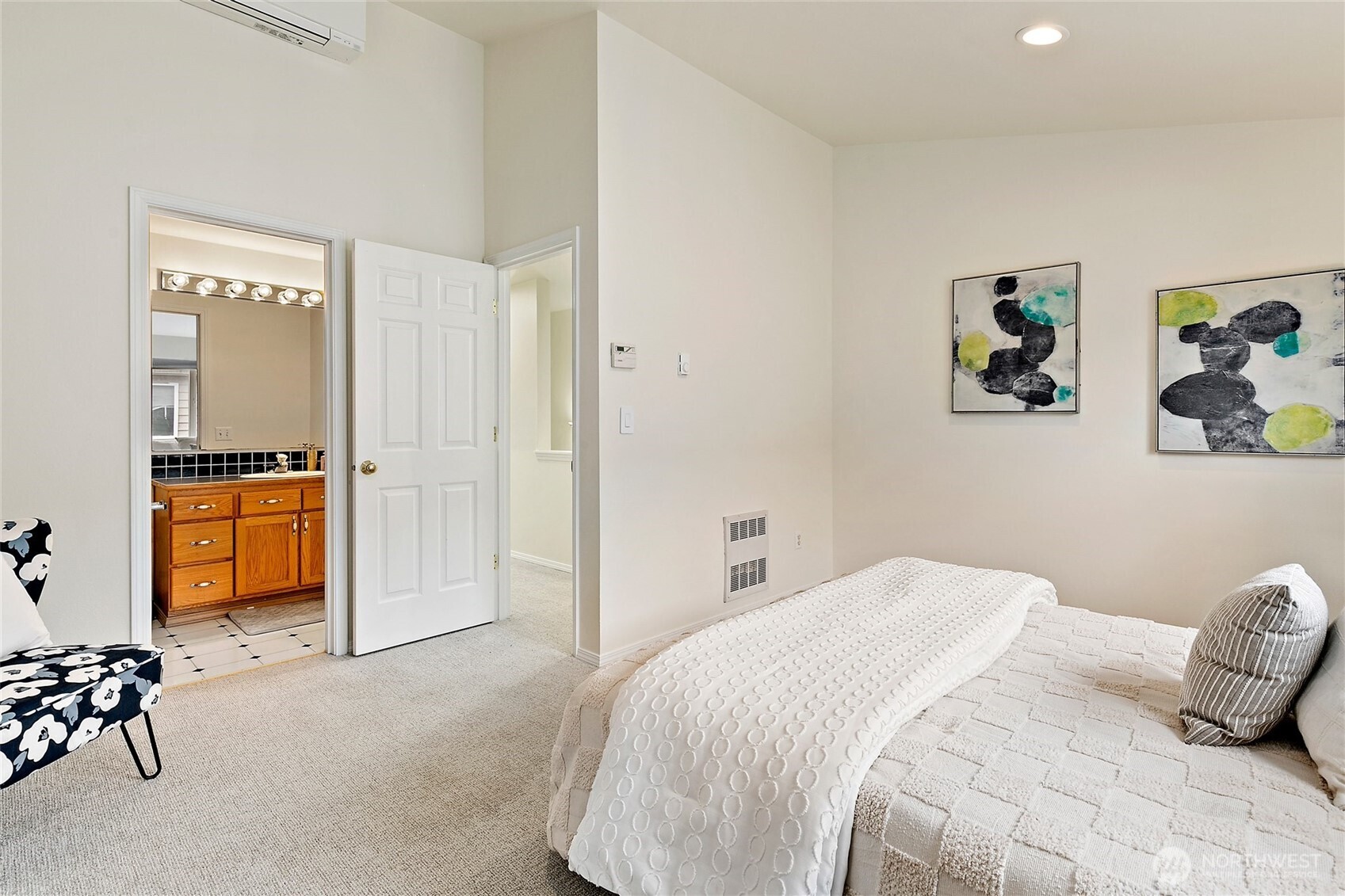 9038 Mary Avenue NW Seattle WA 98117
