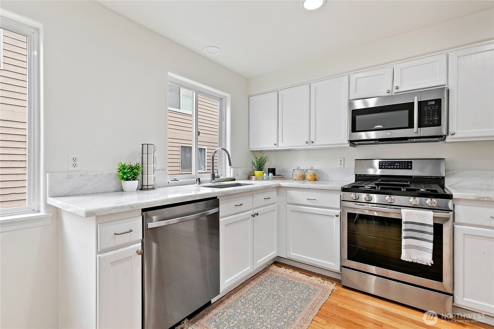 9038 Mary Avenue NW Seattle WA 98117